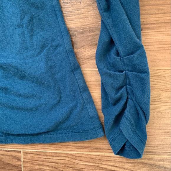 Cabi V-Neck Teal Blouse - Picture 6 of 11